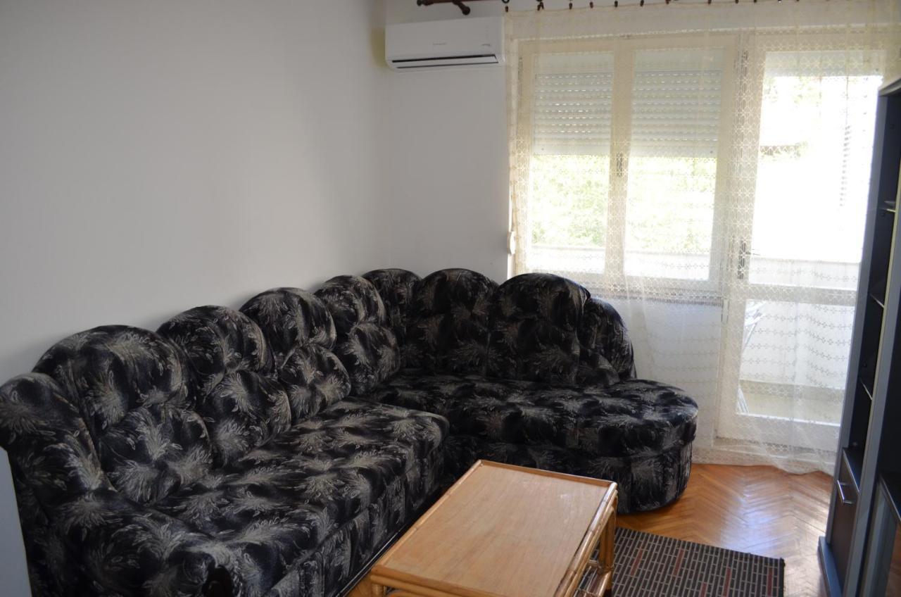 Apartments Aneva バスカ エクステリア 写真